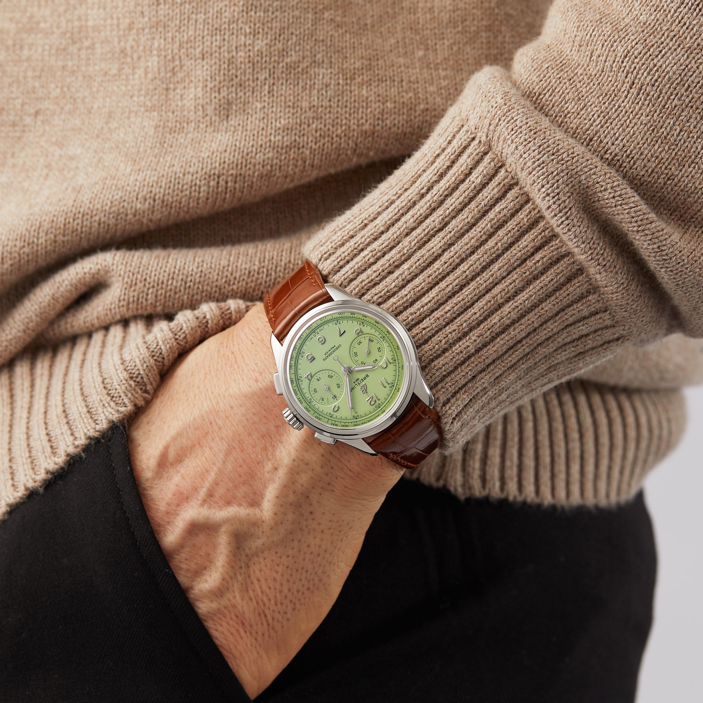 Premier B09 Chronograph 40 | 40mm, Alligator Leather, Green Dial