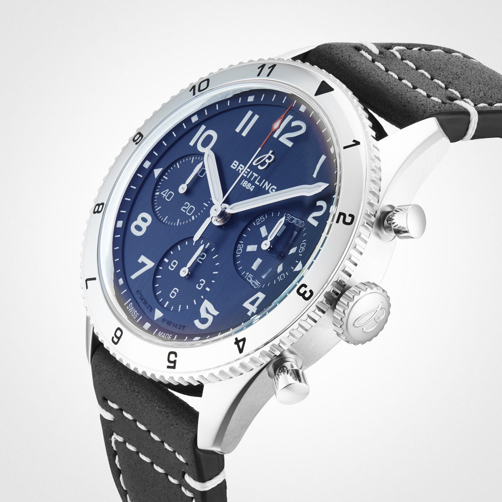 Classic AVI Chronograph 42 Tribute To Vought F4U