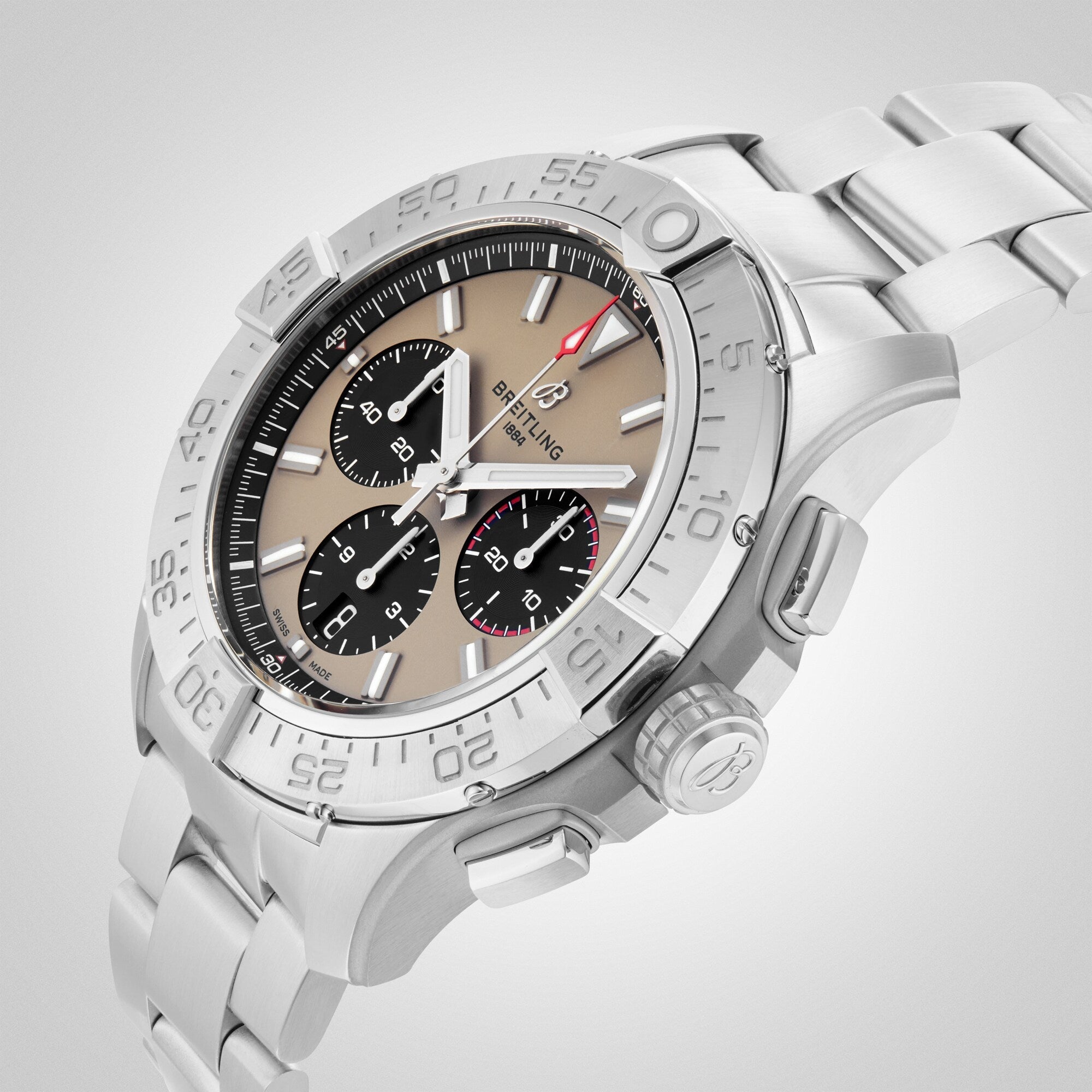 Avenger B01 Chronograph 44