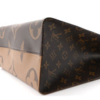 Reverse Monogram Giant Onthego MM