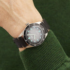 Divers Sixty‑Five
