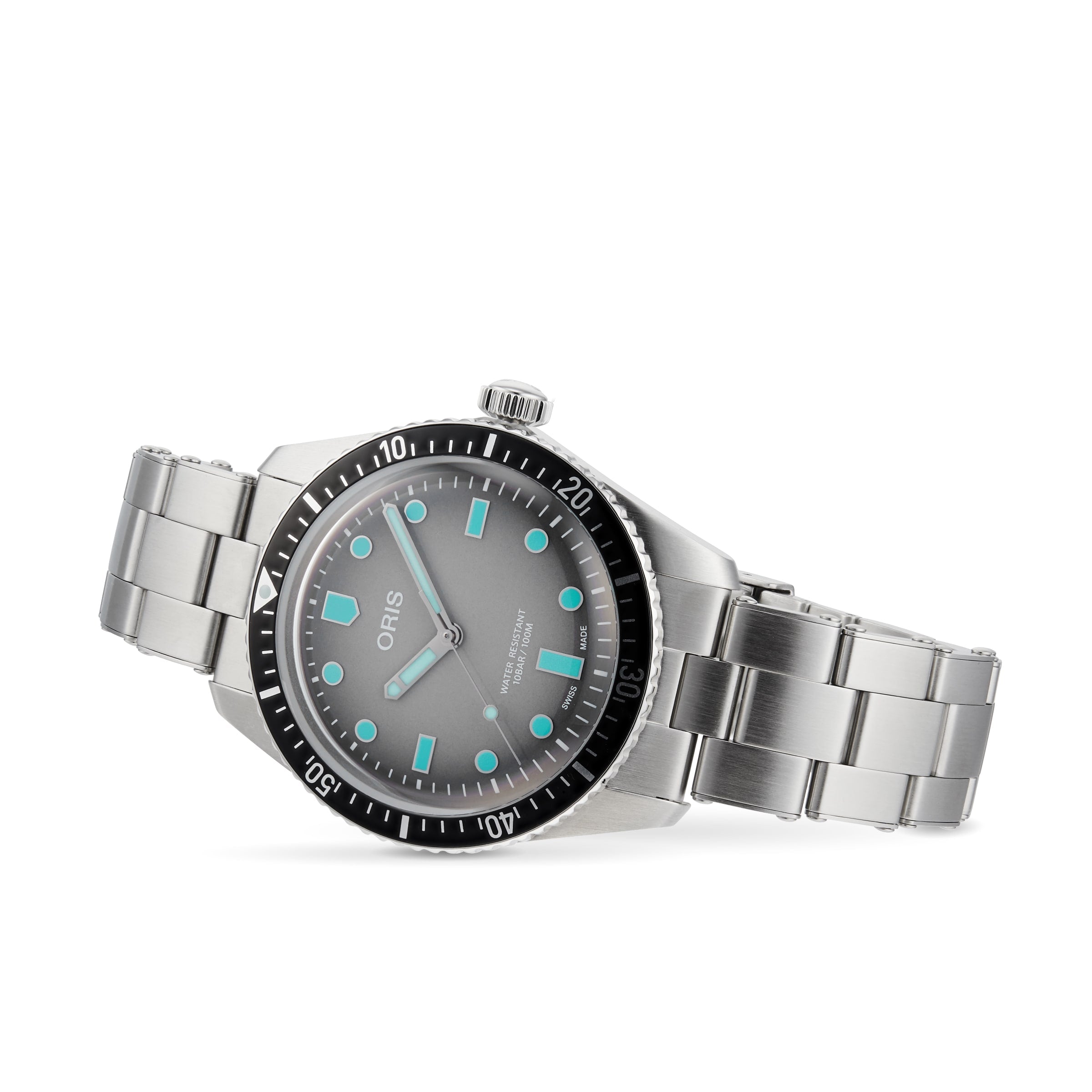 Divers Sixty‑Five