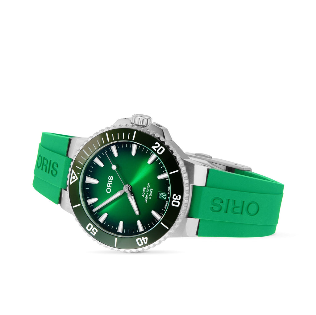 Aquis Date Calibre 400