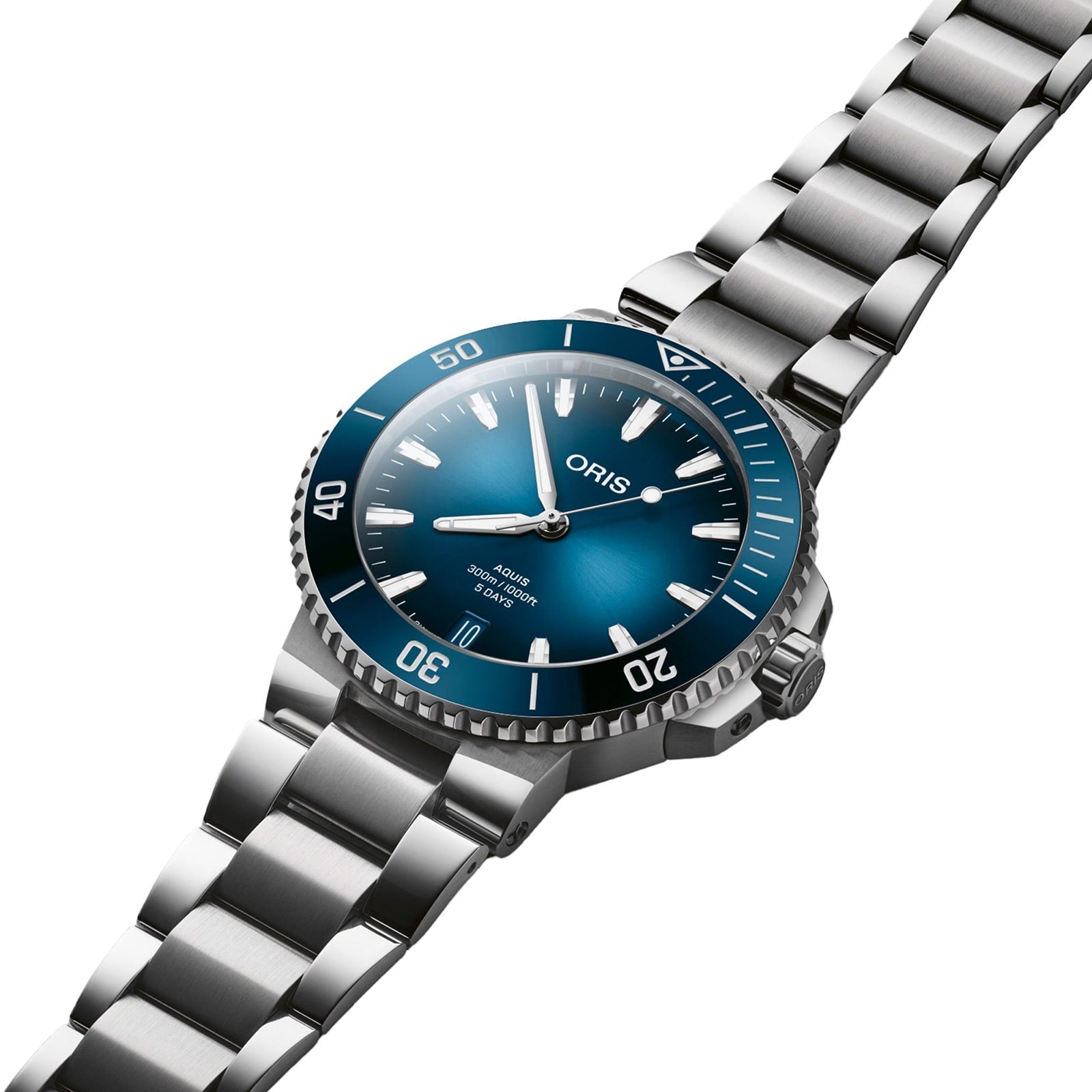 Aquis Date Calibre 400
