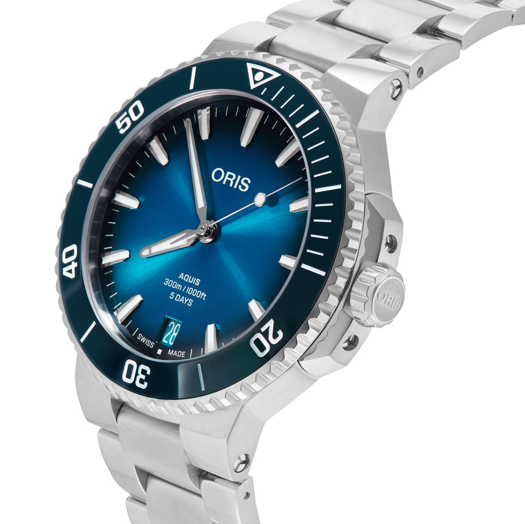 Aquis Date Calibre 400
