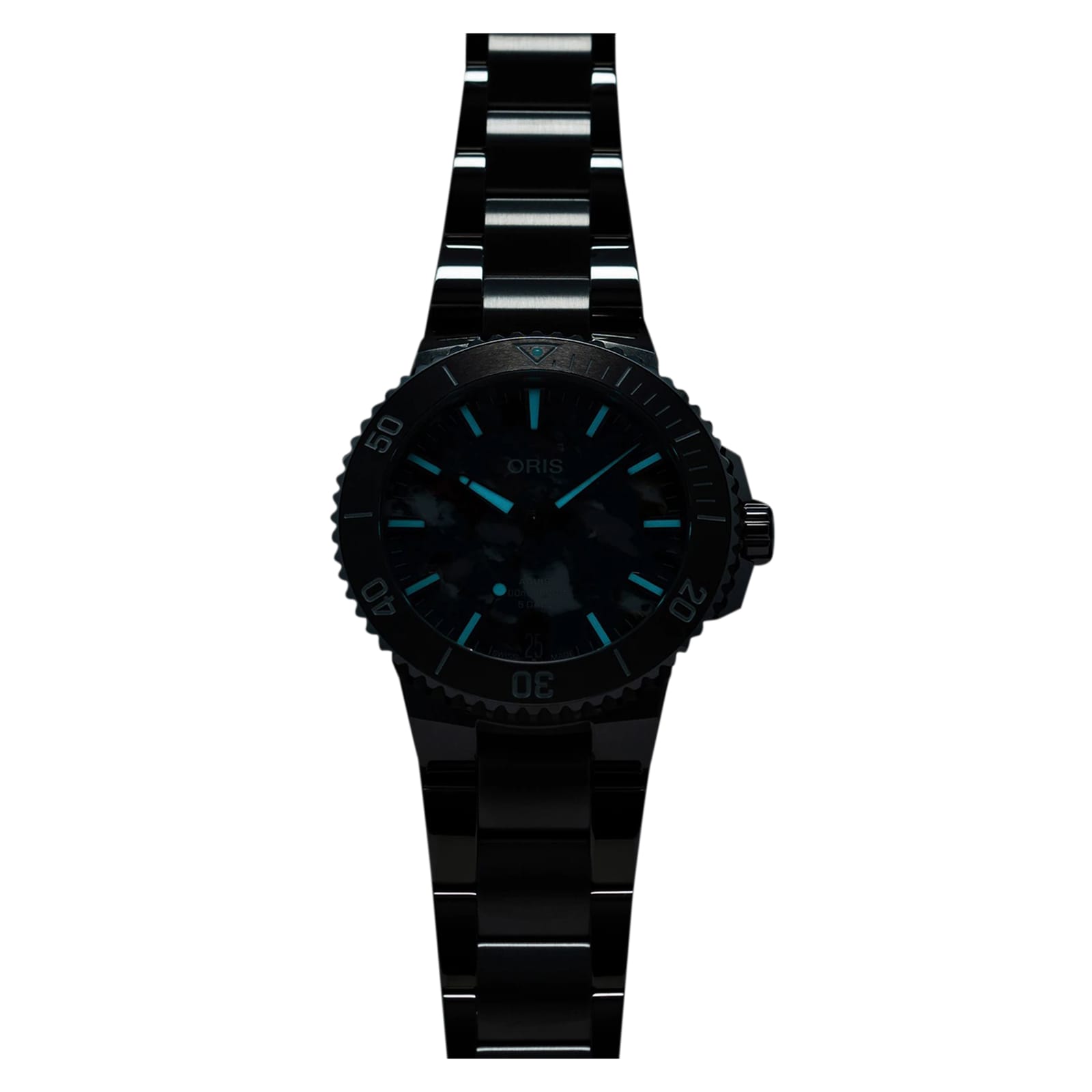 Aquis Date Upcycle Calibre 400