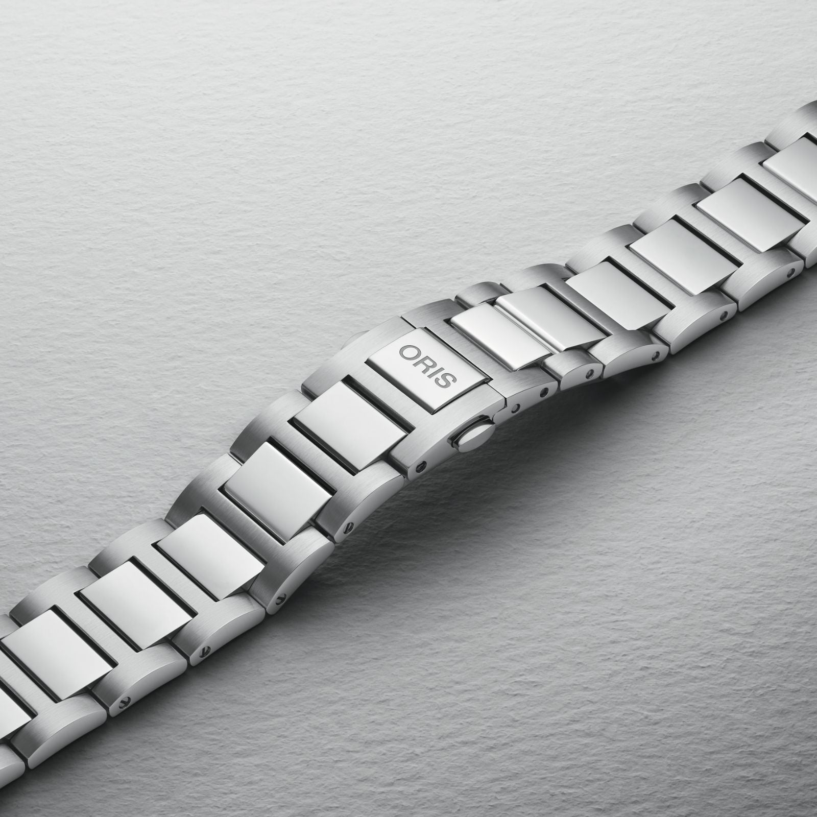 Big Crown Pointer Date