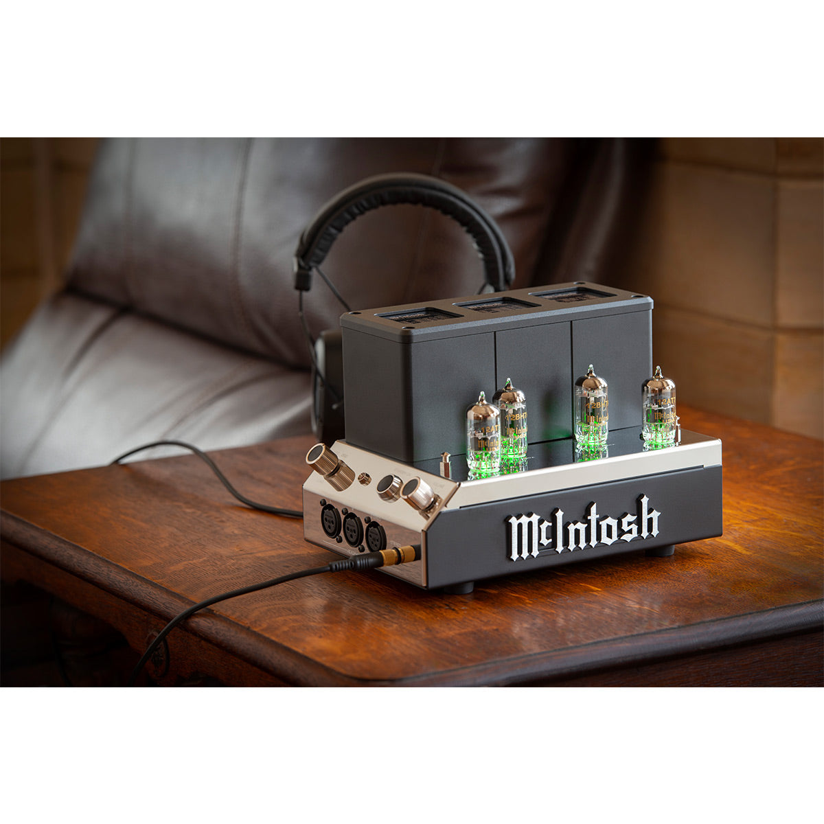 McIntosh MHA200 2-Channel Vacuum Tube Headphone Amplifier