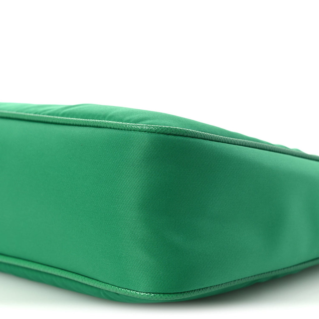 Re-Nylon Re-Edition 2005 Shoulder Bag Menta