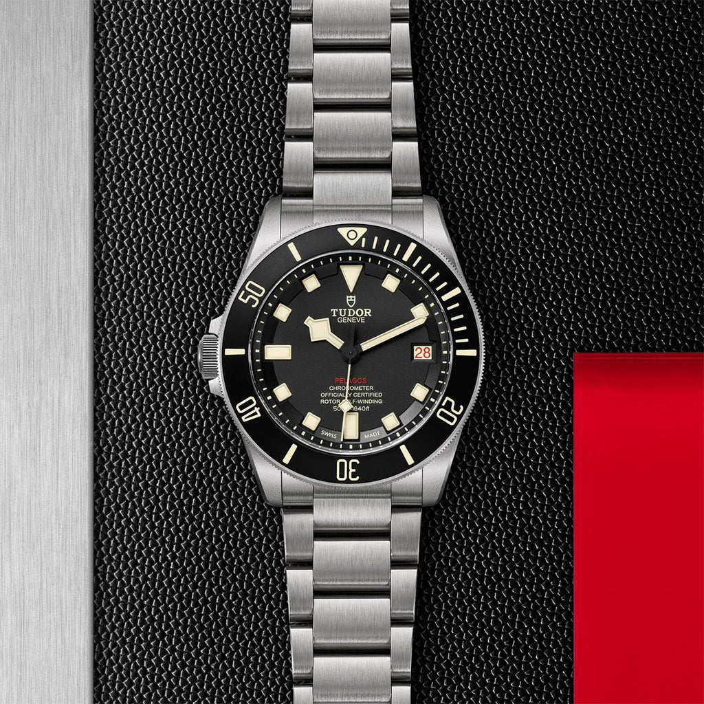 Pelagos LHD | 42mm, Titanium, Black Dial