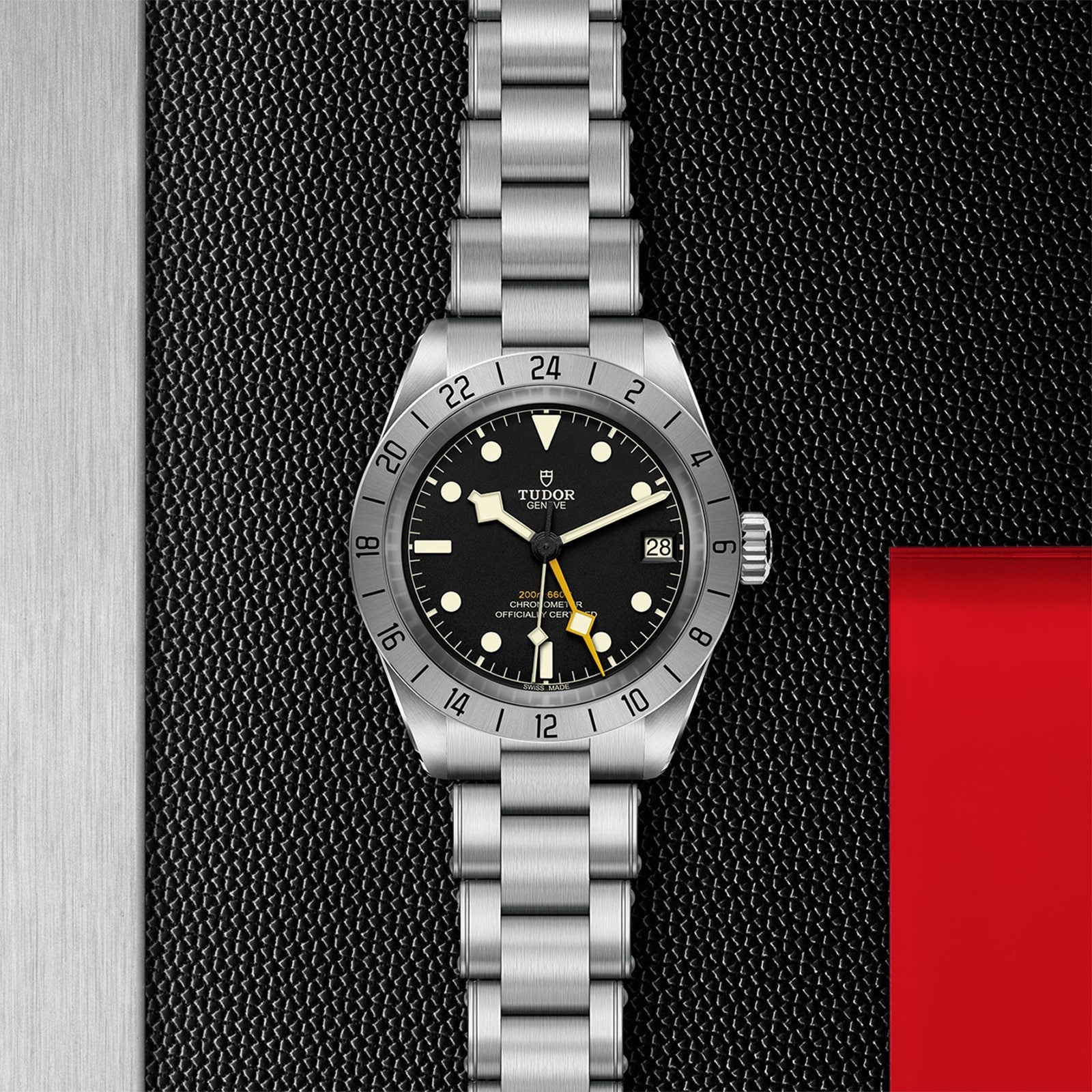 Black Bay Pro | 39mm, Stainless Steel, Black Dial