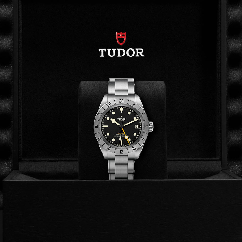 Black Bay Pro | 39mm, Stainless Steel, Black Dial