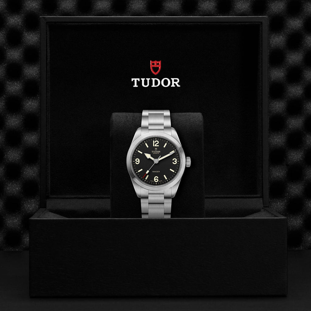 Ranger | 39mm, Stainless Steel, Black Dial