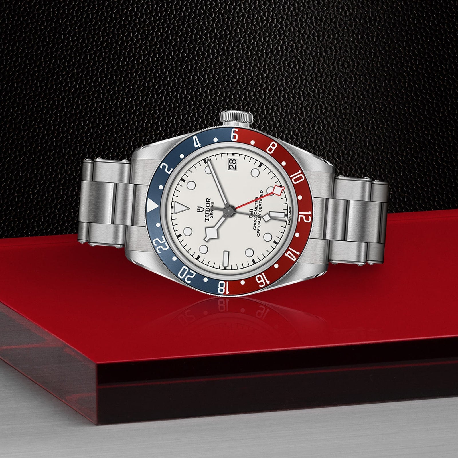 Black Bay GMT | 41mm, Stainless Steel, White Dial