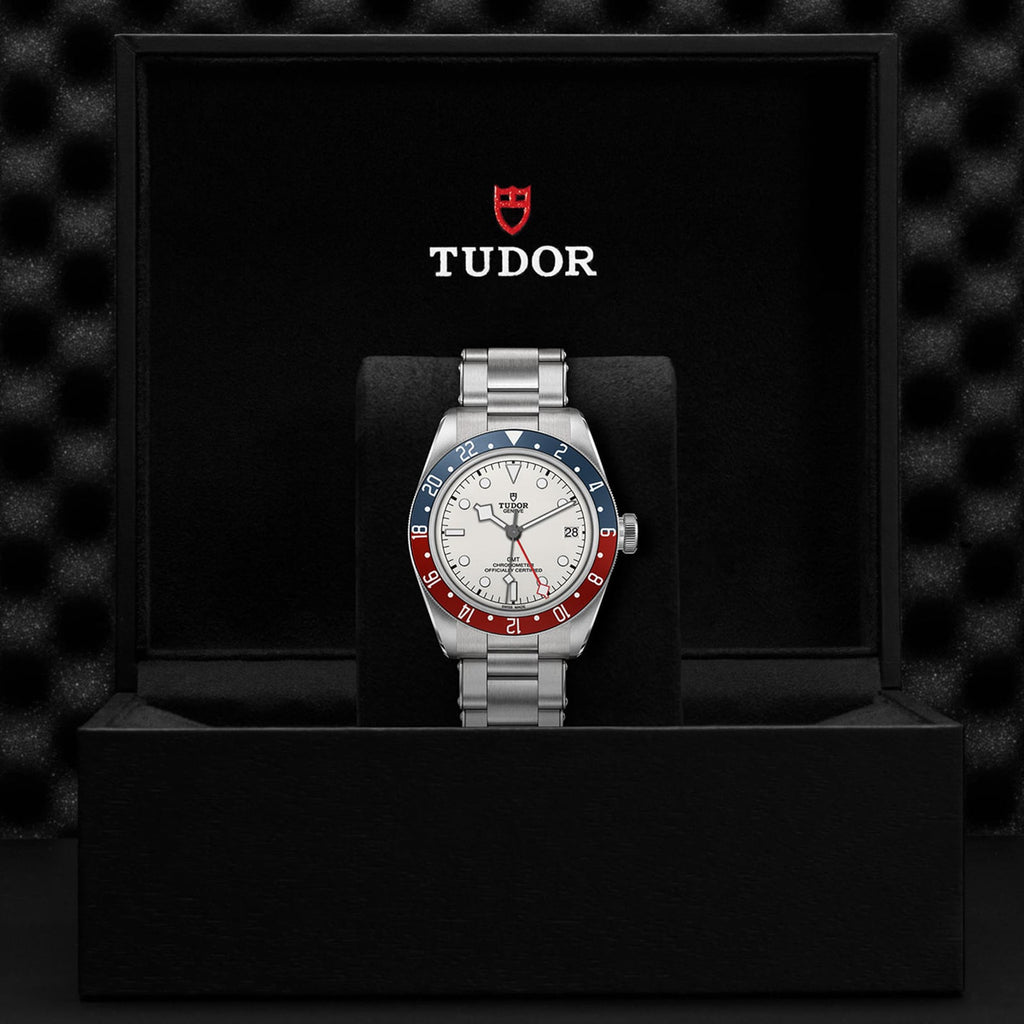 Black Bay GMT | 41mm, Stainless Steel, White Dial