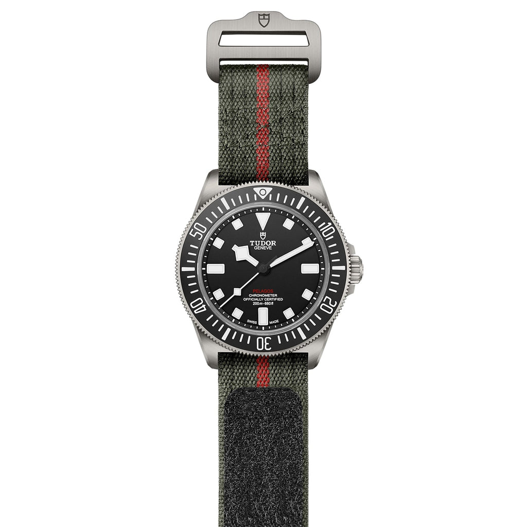Pelagos FXD | 42mm, Fabric Strap, Black Dial