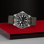 Pelagos FXD | 42mm, Fabric Strap, Black Dial