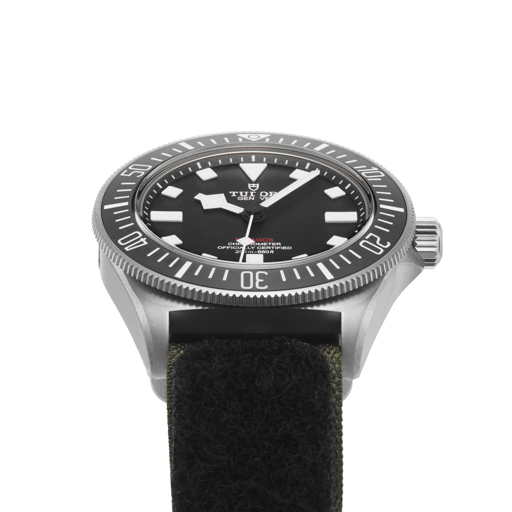 Pelagos FXD | 42mm, Fabric Strap, Black Dial