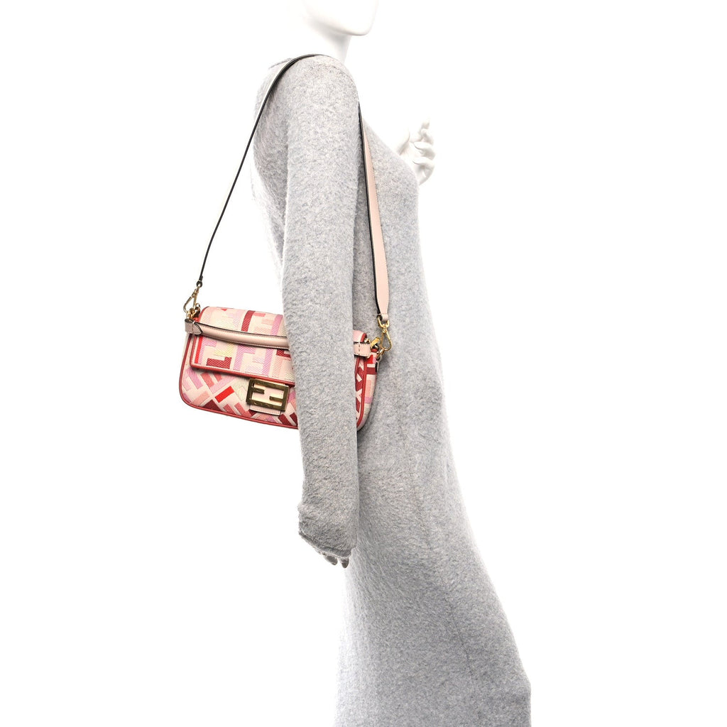 Canvas Vitello King FF Embroidered Baguette Rosa Quarzo Bloody Mary Multicolor