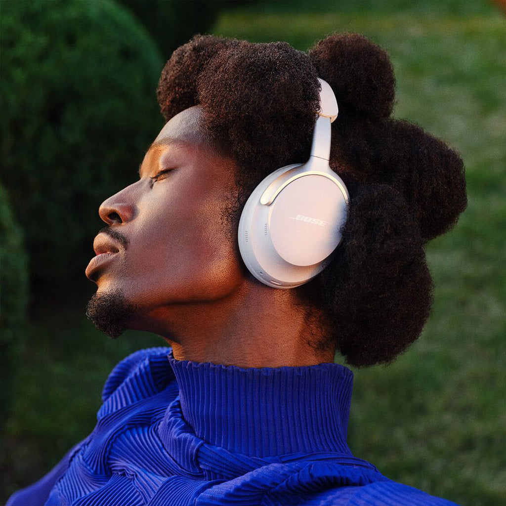 Bose QuietComfort Ultra Wireless Noise Cancelling Headphones - Pair (White)