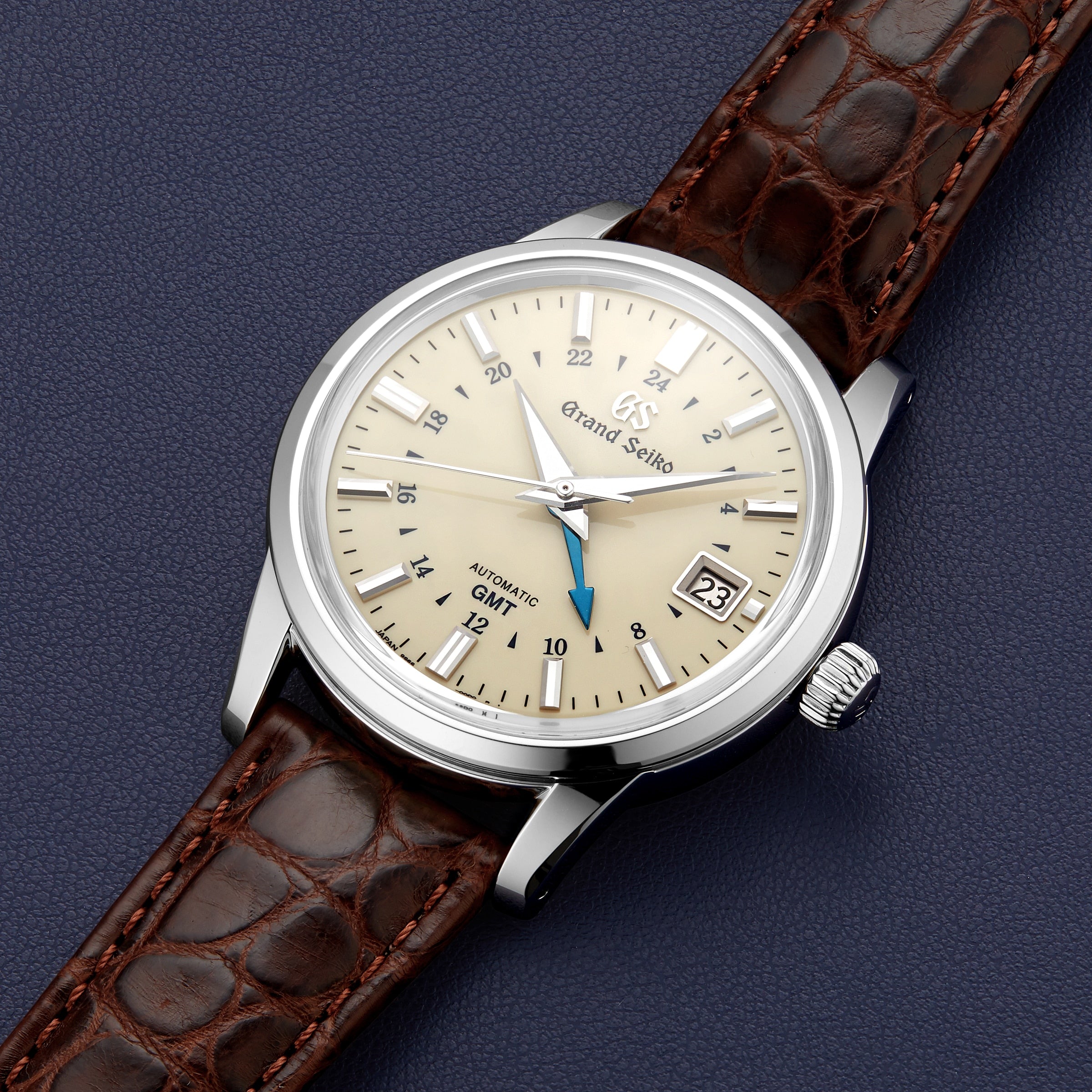 Automatic GMT Elegance | 39mm, Crocodile Leather, Ivory Dial