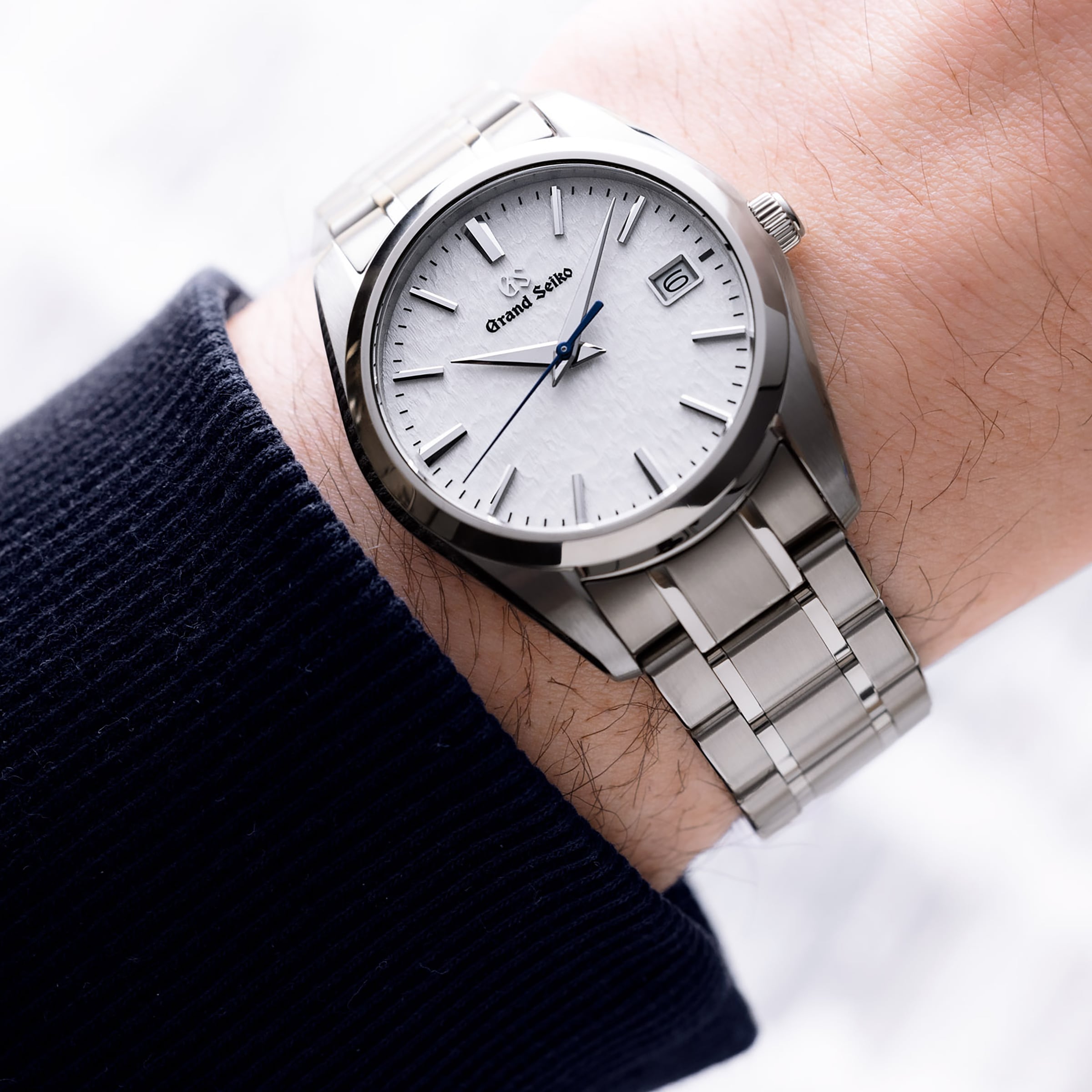 Quartz Heritage | 37mm, Titanium, White Dial