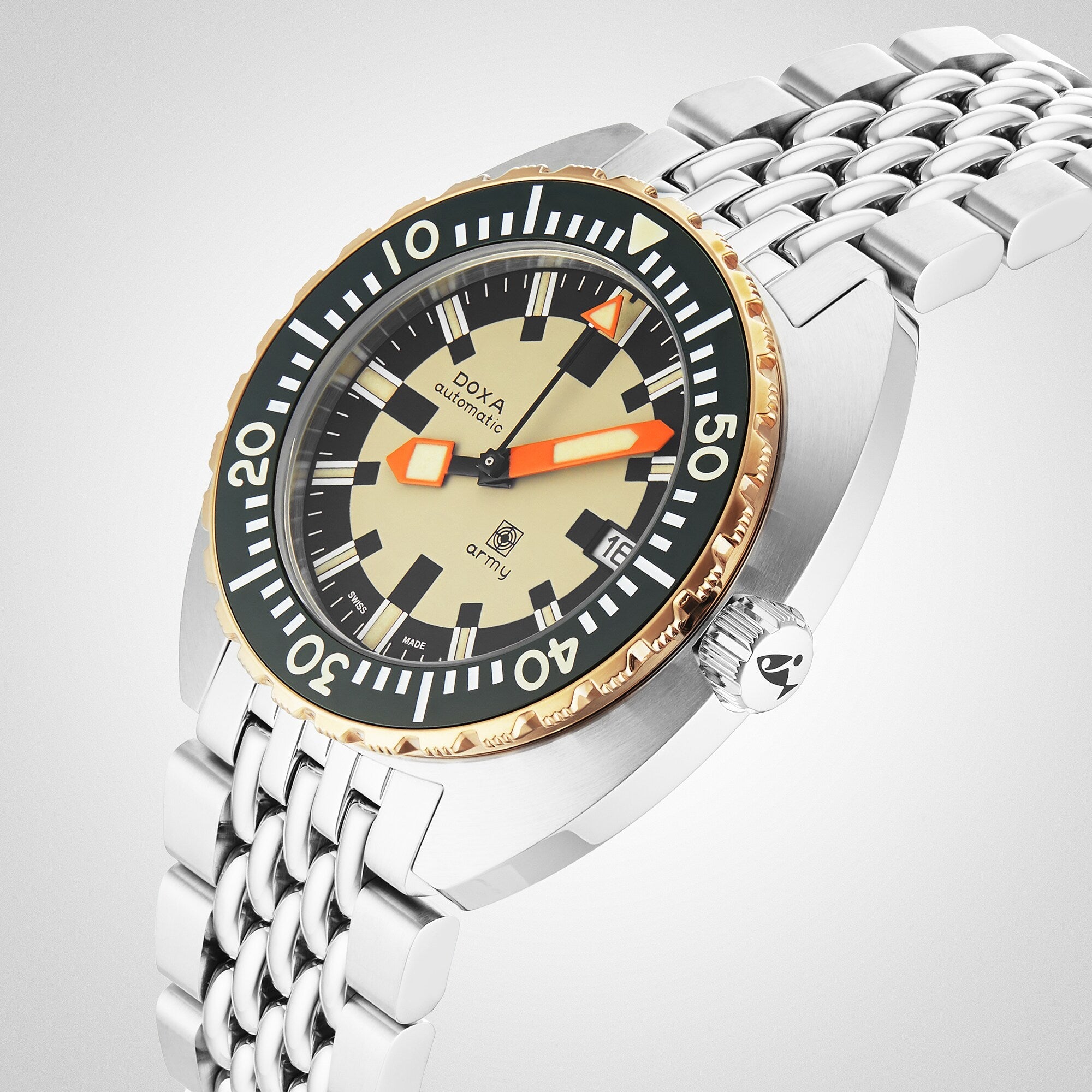 DOXA Army Bronze | 42.5mm, Stainless Steel, Beige Dial