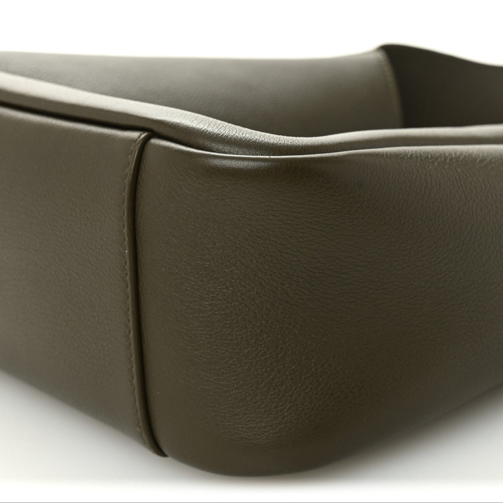Smooth Calfskin Small Le 5 A 7 Soft Hobo Light Musk