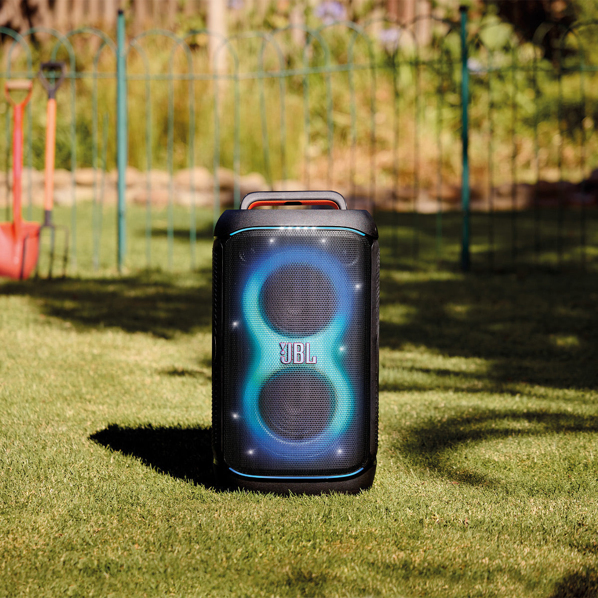 JBL PartyBox 520 Portable Party Speaker Bundle with gSport Cargo Sleeve