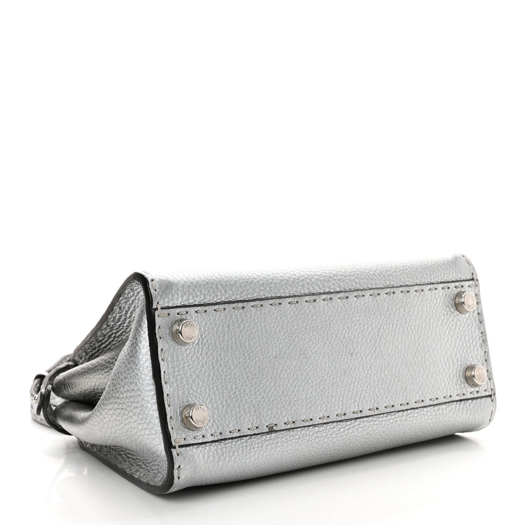 Cuoio Romano Lux Selleria Mini Peekaboo Iconic Satchel Argento