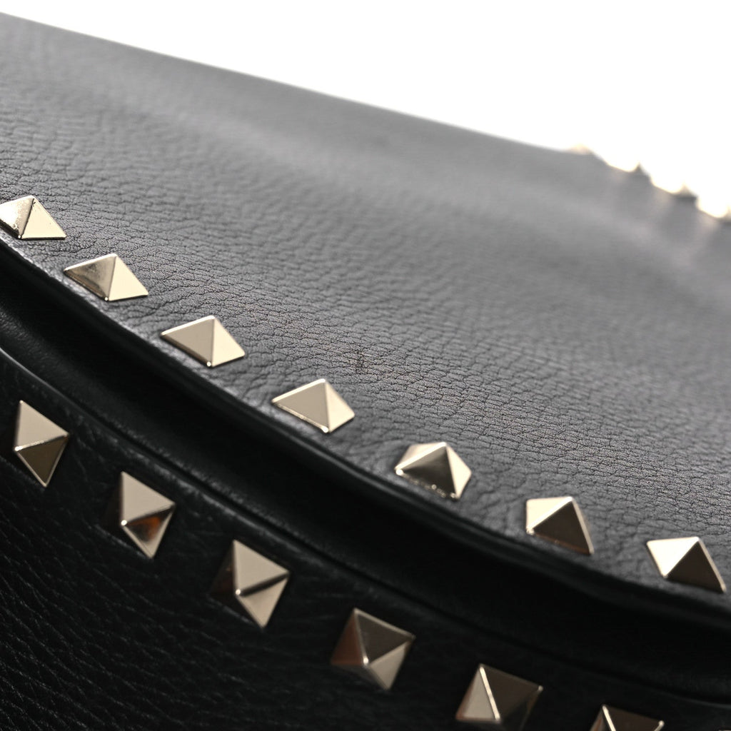 Grained Calfskin Rockstud Saddle Bag Black
