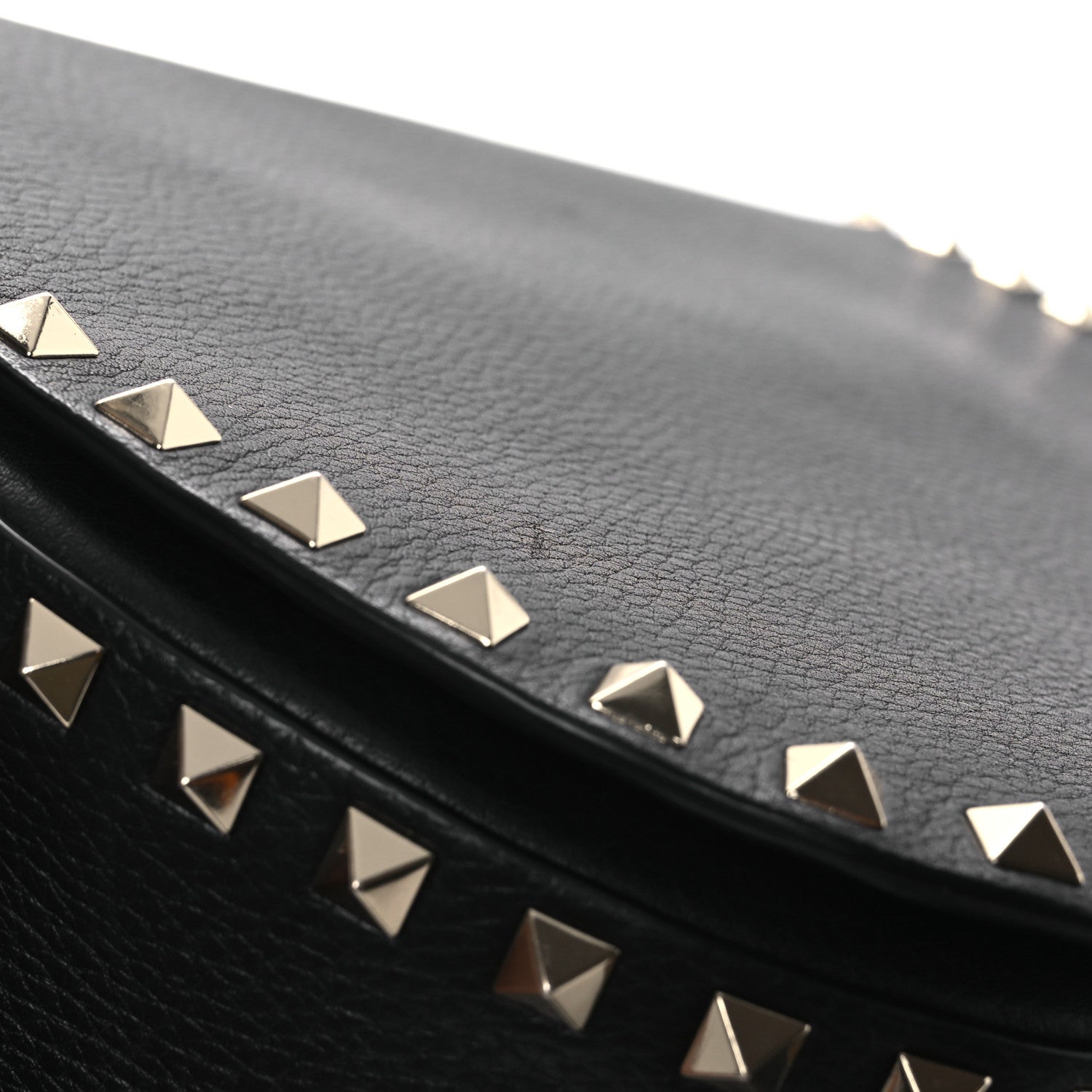 Grained Calfskin Rockstud Saddle Bag Black