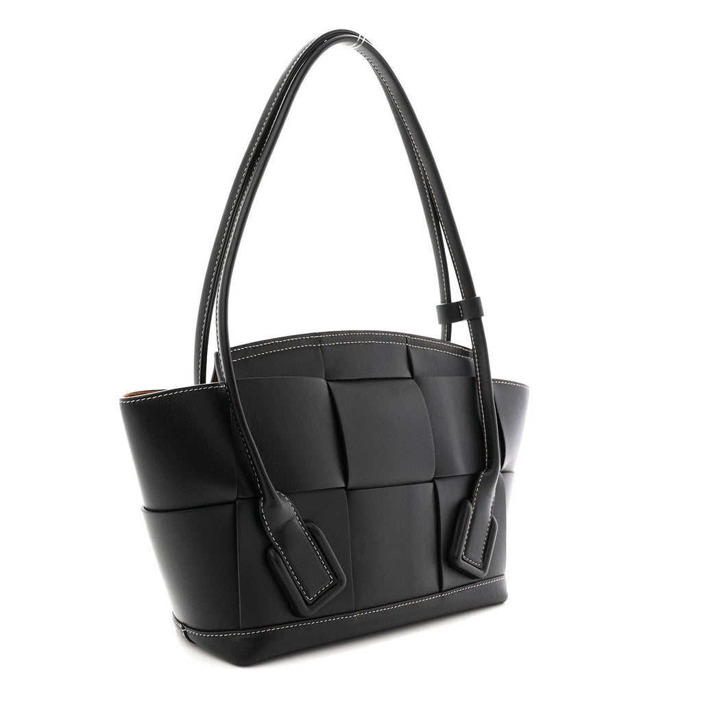 French Calfskin Maxi Intrecciato Arco 33 Black