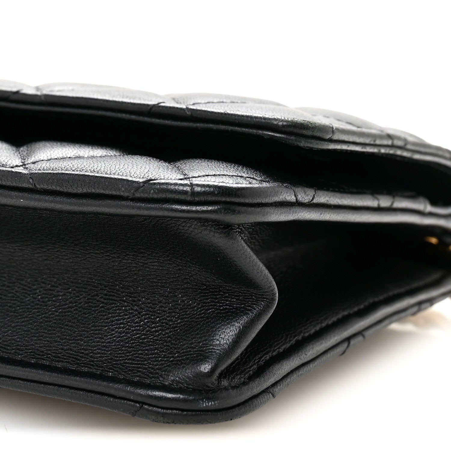 Lambskin Quilted Wallet On Chain WOC Black