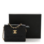Lambskin Quilted Pearl Crush Clutch With Chain Black