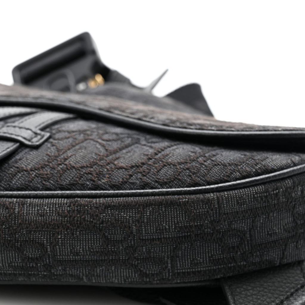 Oblique Mens Saddle Bag Black Blue