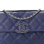 Calfskin Quilted Double Stitch Hamptons Clutch with Chain Blue
