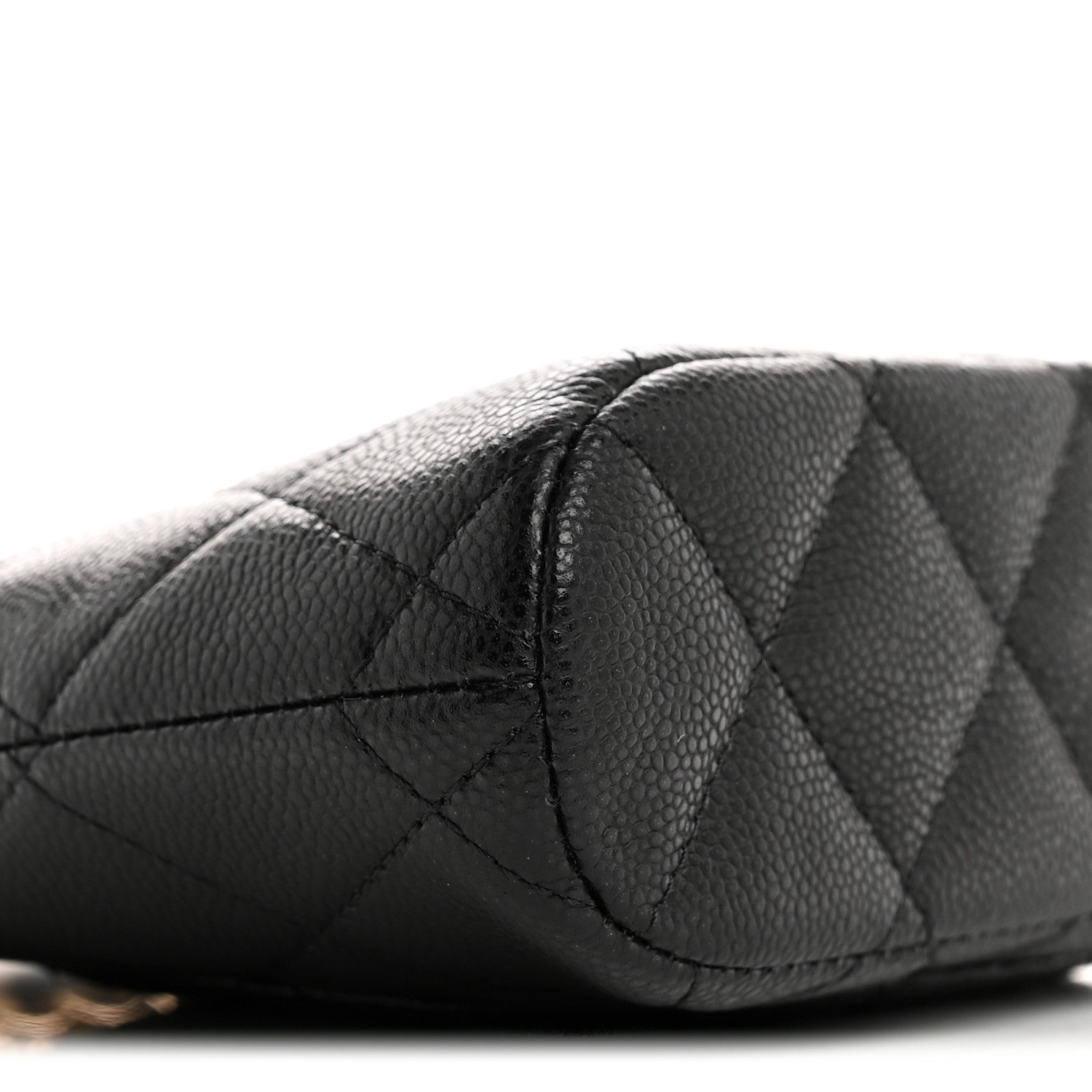 Caviar Quilted Classic Clutch With Chain Black