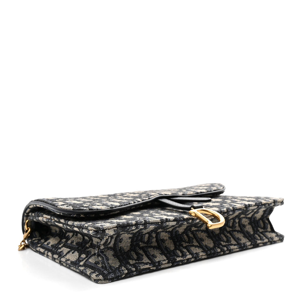 Oblique Saddle Chain Pouch Blue