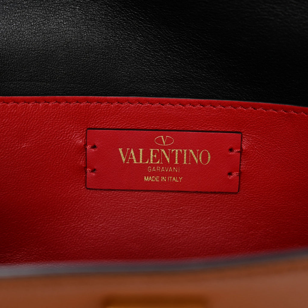 Grainy Calfskin VSling Belt Bag Saddle Brown