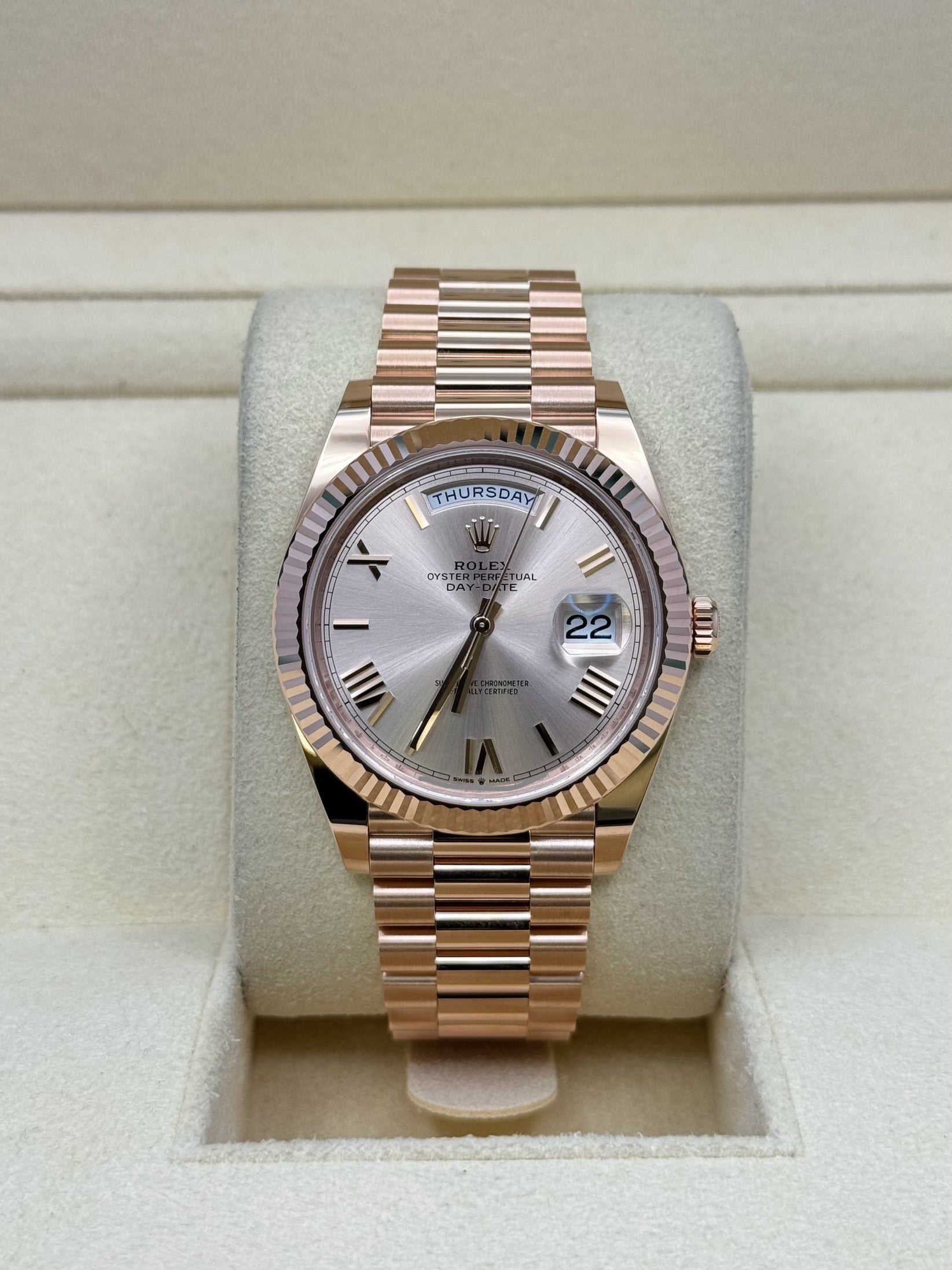 Rolex Everose Gold Day-Date 40 - Sundust Bevelled Roman Dial - President Bracelet - 228235 sdrp