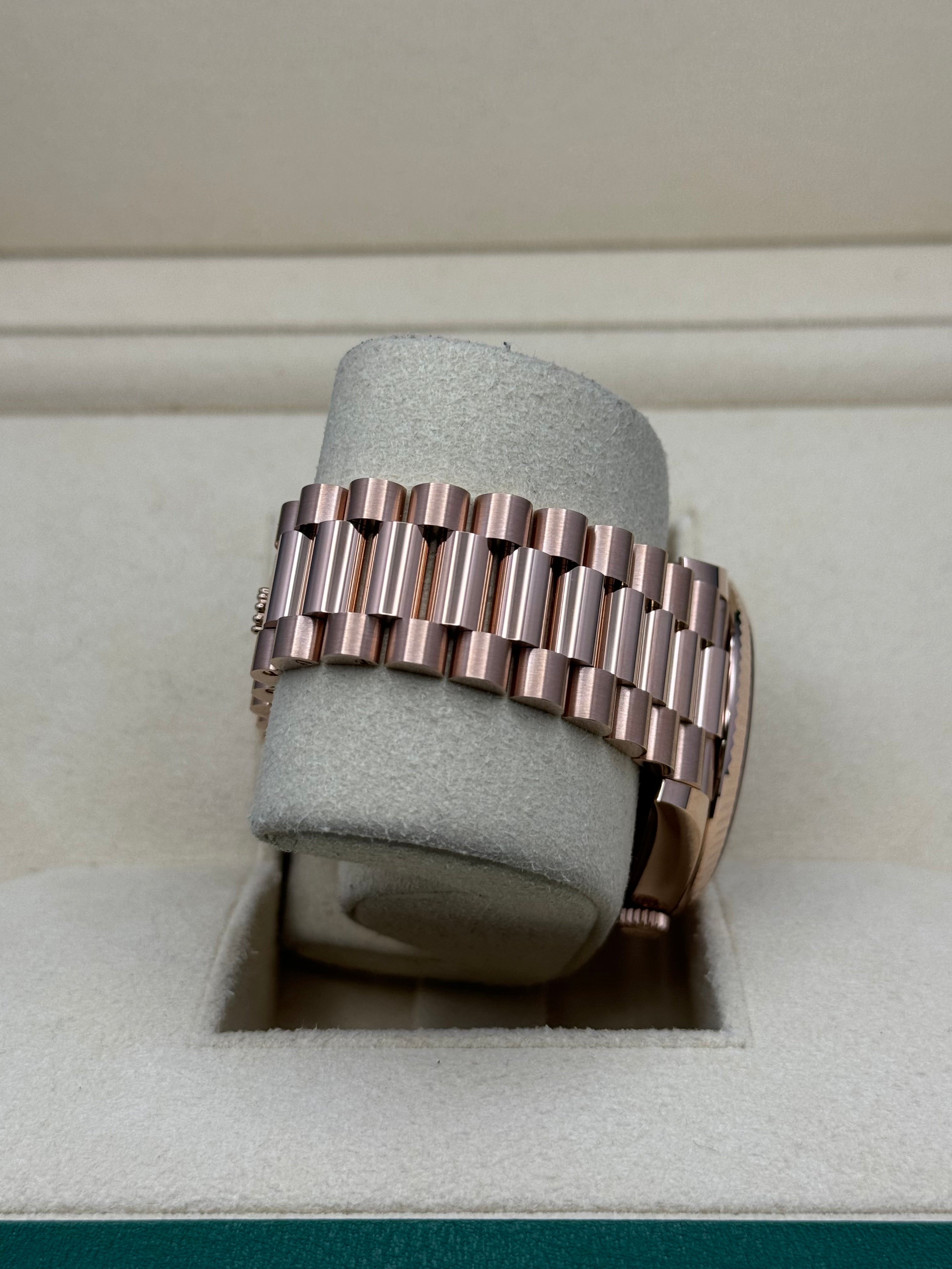 Rolex Everose Gold Day-Date 40 - Sundust Bevelled Roman Dial - President Bracelet - 228235 sdrp