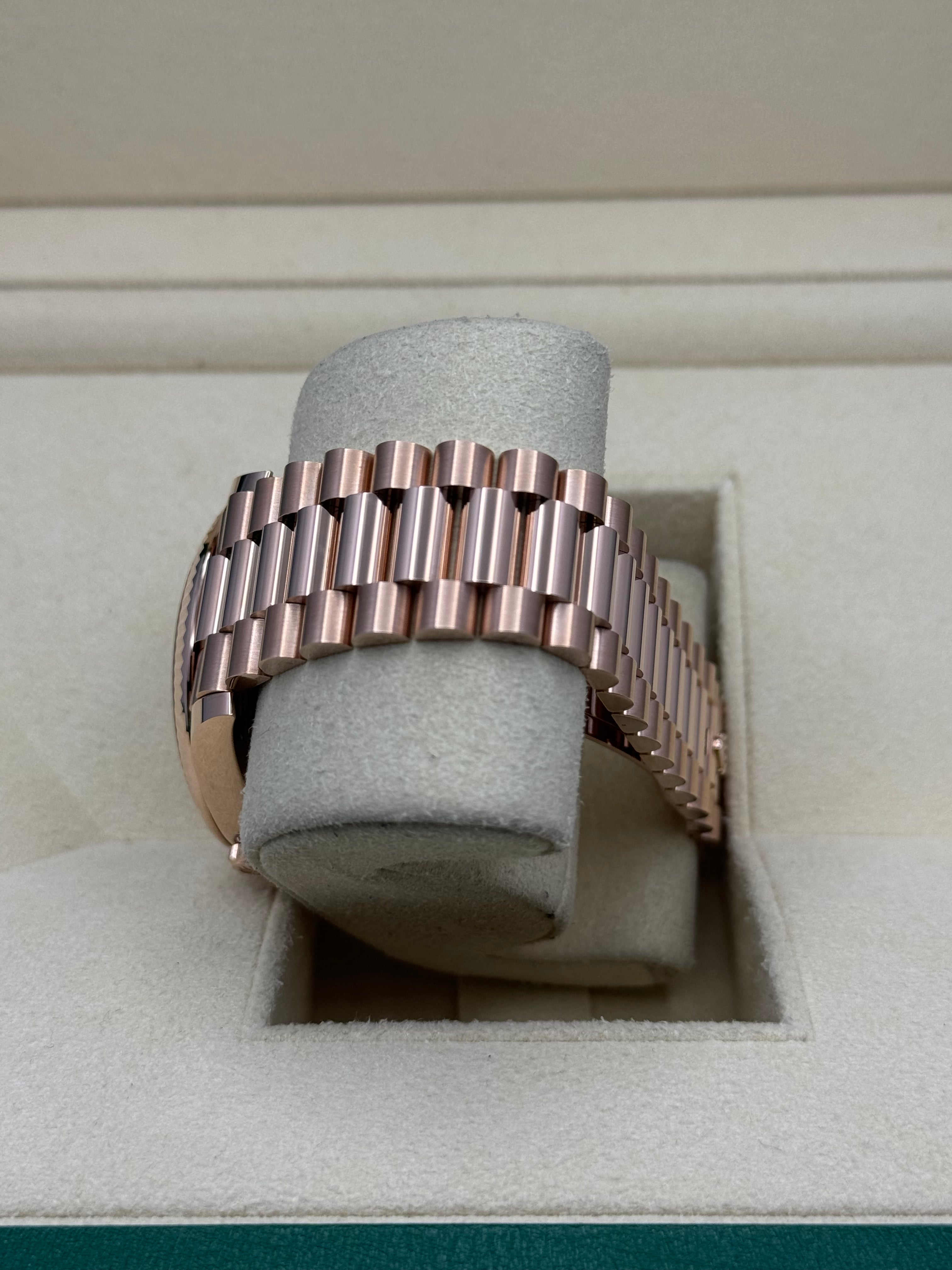 Rolex Everose Gold Day-Date 40 - Sundust Bevelled Roman Dial - President Bracelet - 228235 sdrp
