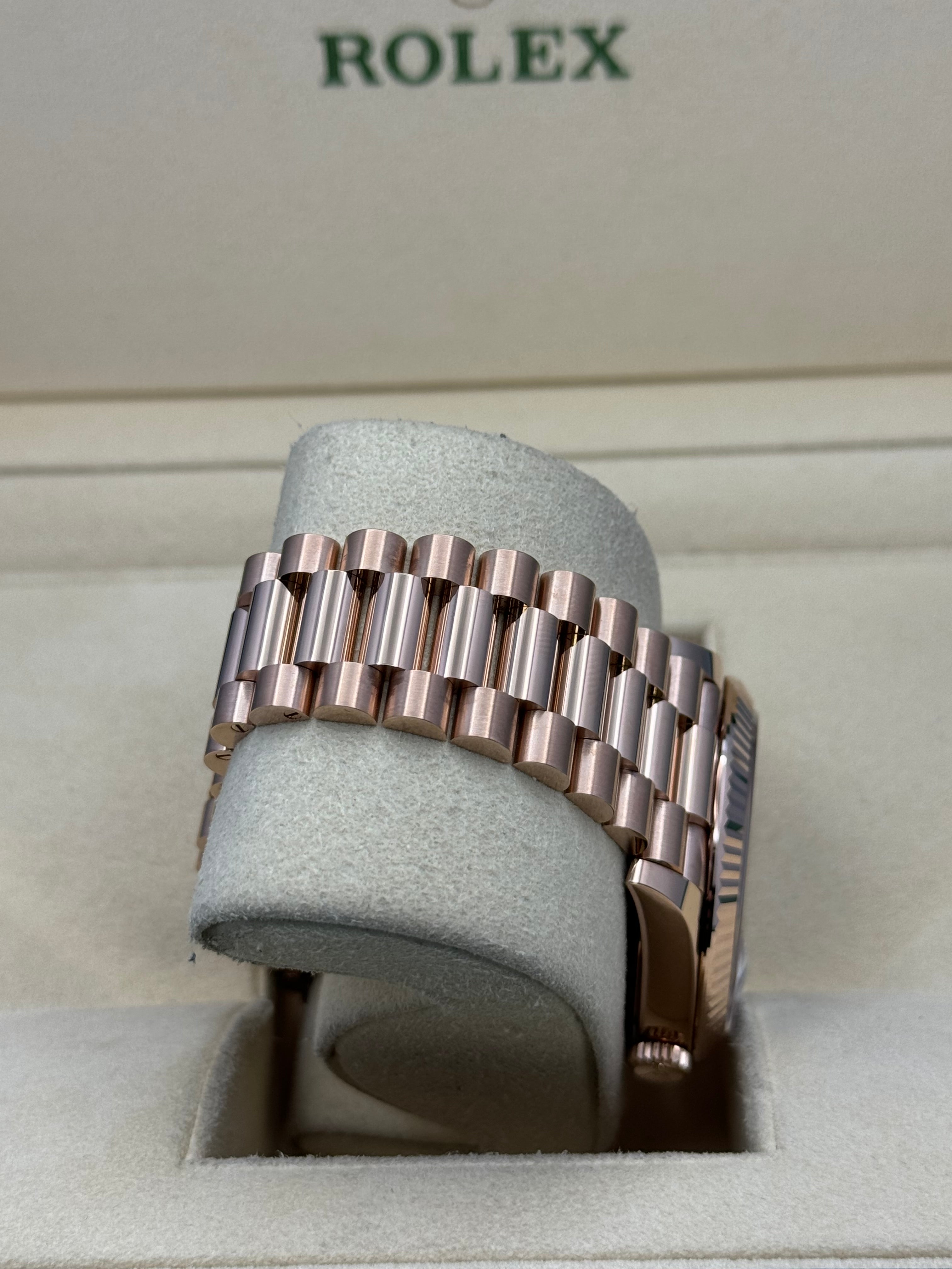 Rolex Everose Gold Day-Date 40 - Chocolate Diagonal Motif Index Dial - President Bracelet - 228235 chodmip