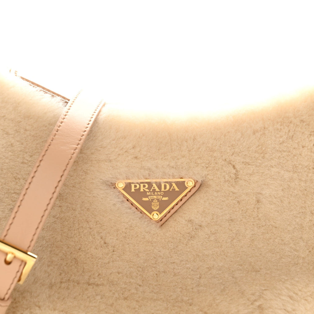 Shearling Arque Shoulder Bag Ecru Noisette