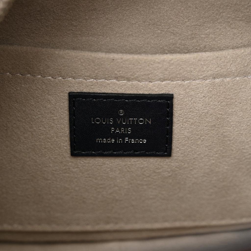 Transformed Canvas Time Trunk Square Bag
