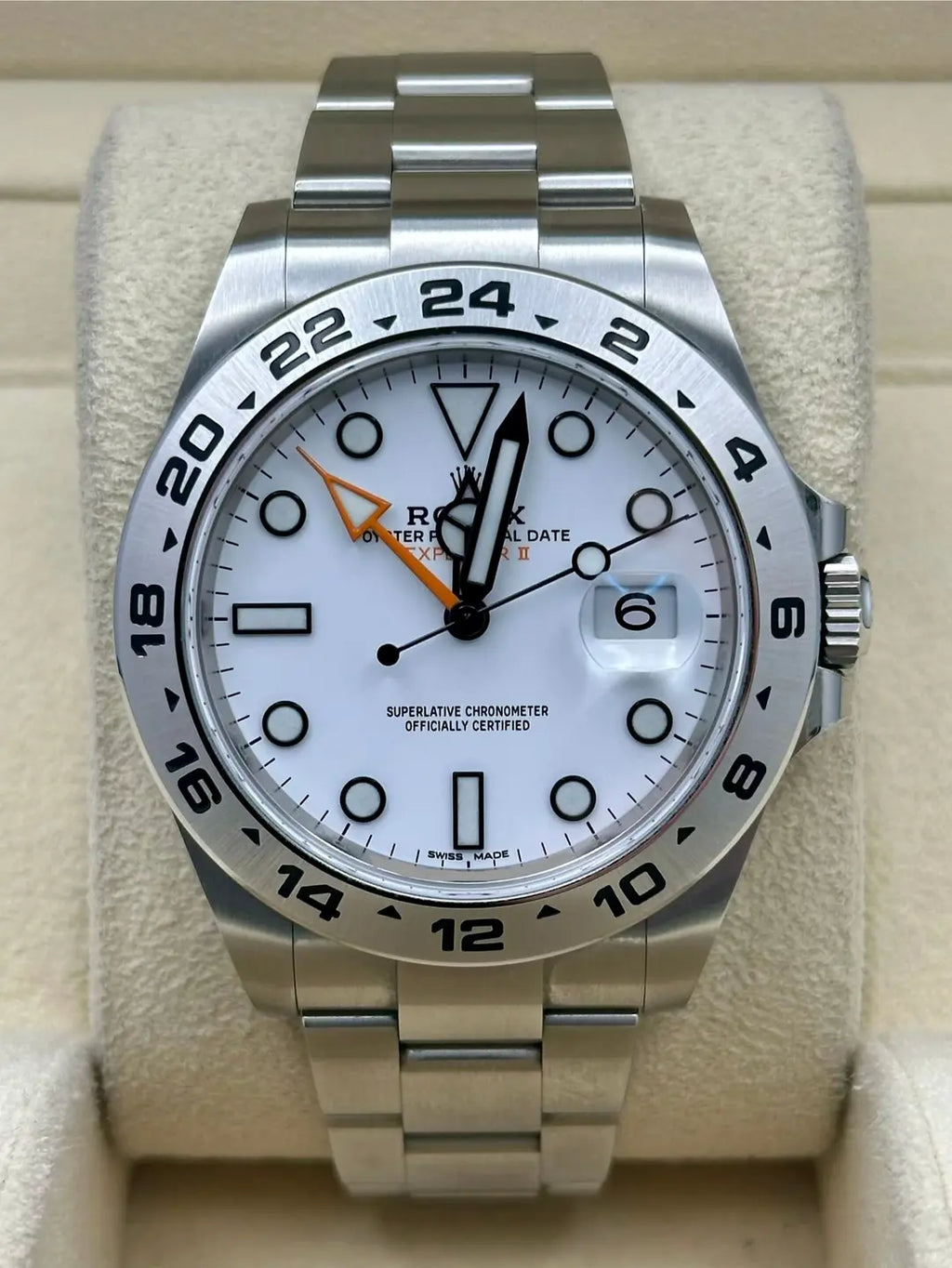 Rolex Oyster Perpetual Explorer II  -  216570 w