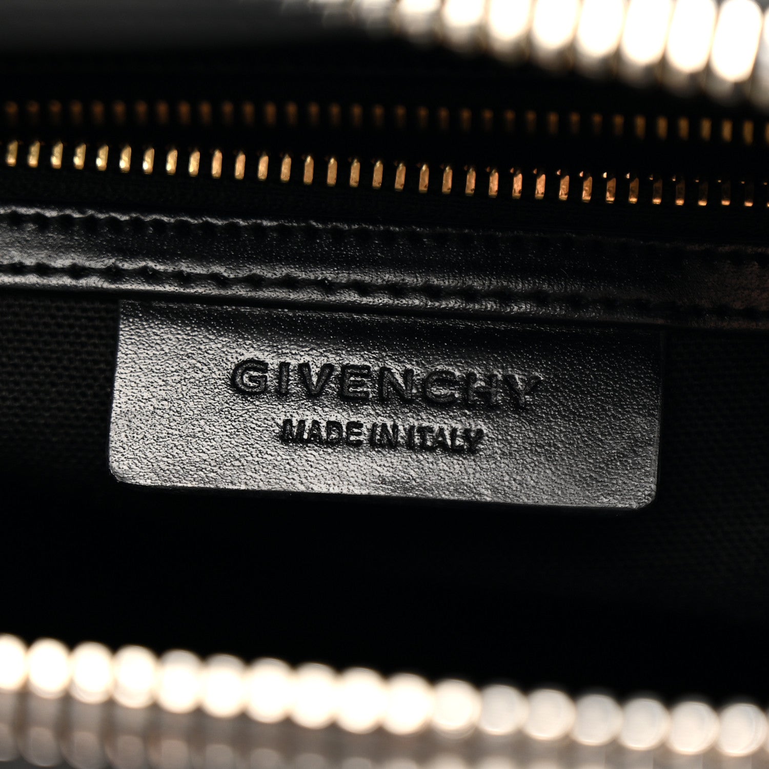 Shiny Lord Calfskin Small Antigona Black