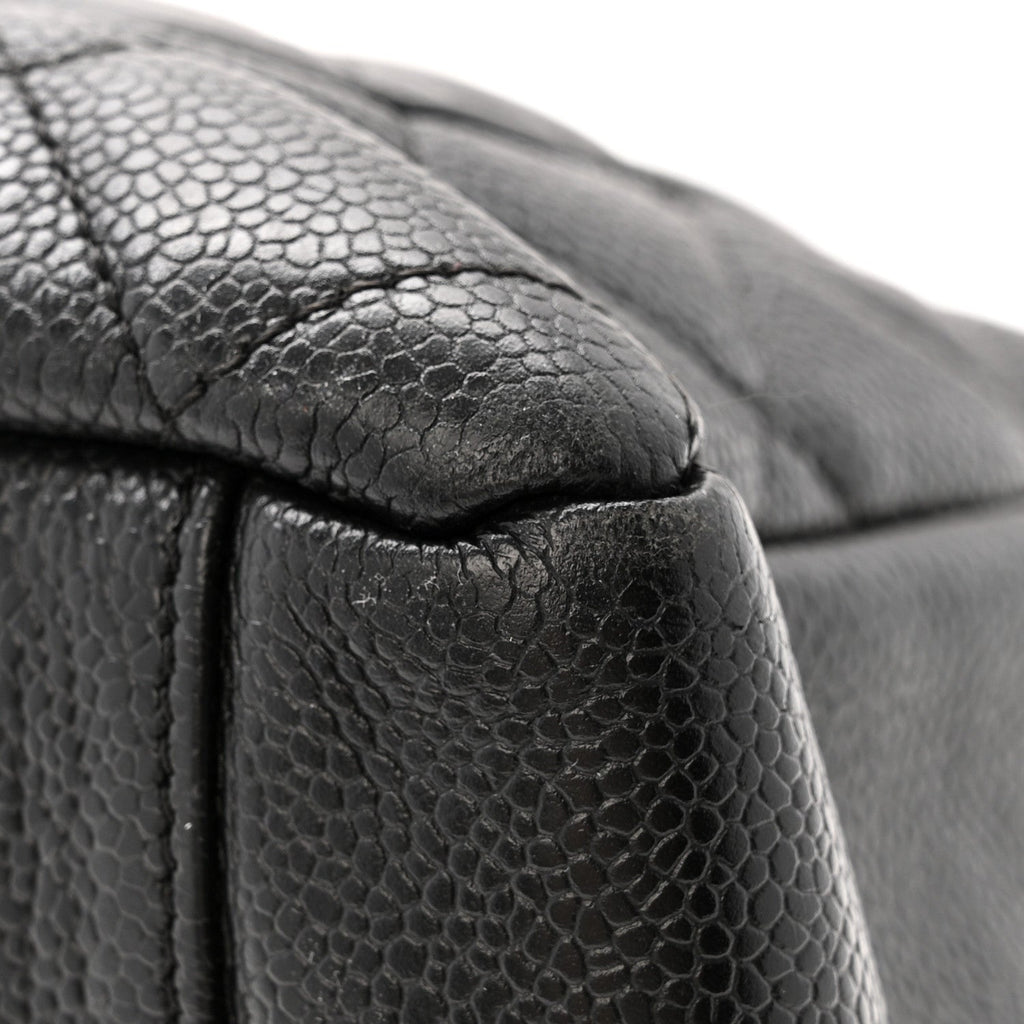 Caviar Quilted Grand Shopping Tote GST Black