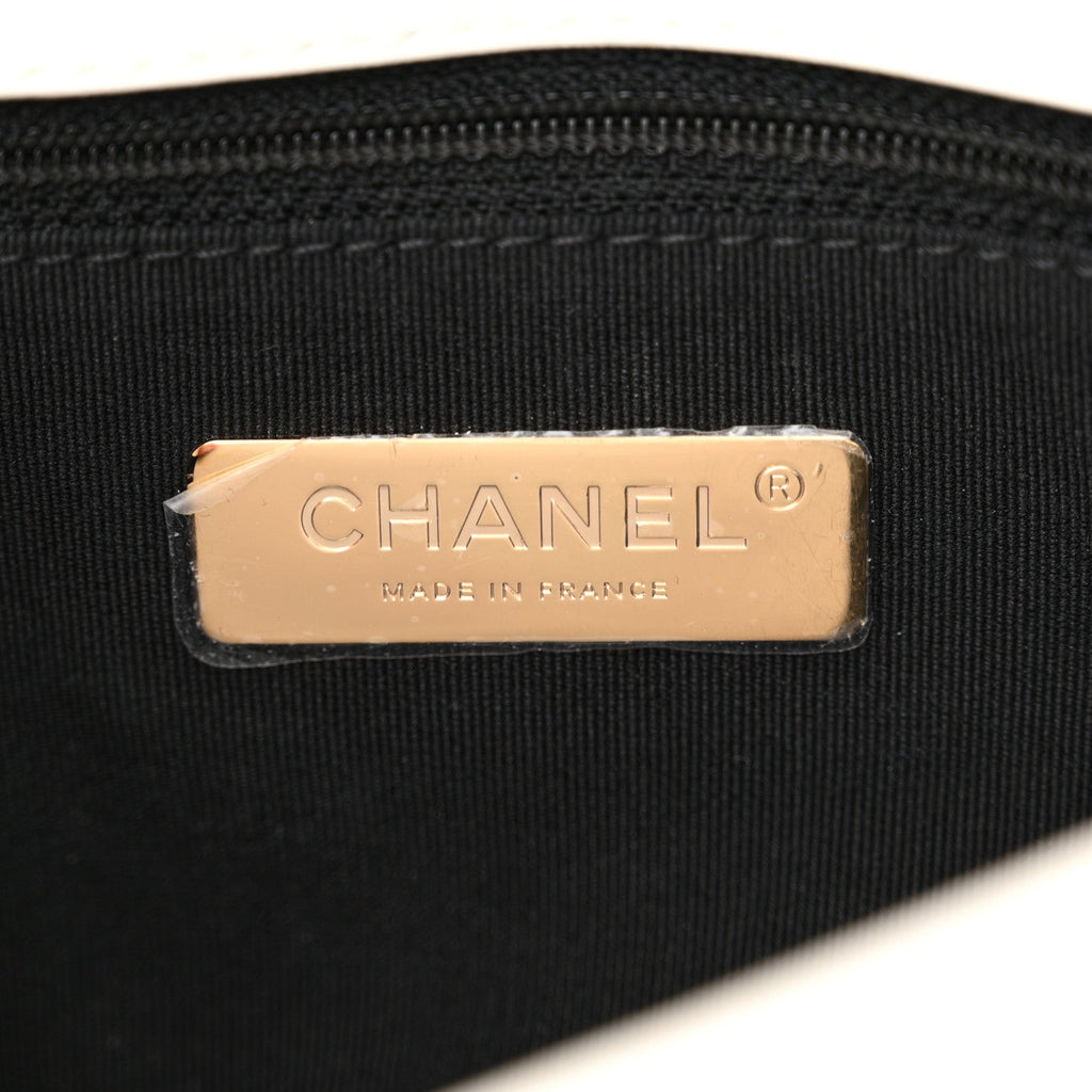 Lambskin Quilted Medium Chanel 19 Flap White